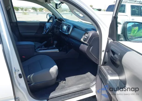 2017 Toyota Tacoma Sr5 V6 z USA, uszkodzony, nr VIN 3TMCZ5AN3HM085600